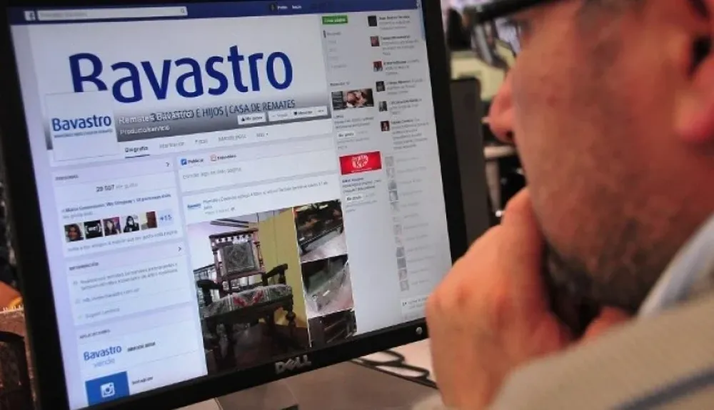 Facebook, una forma más de pujar y comprar sin tener que concurrir en persona al remate