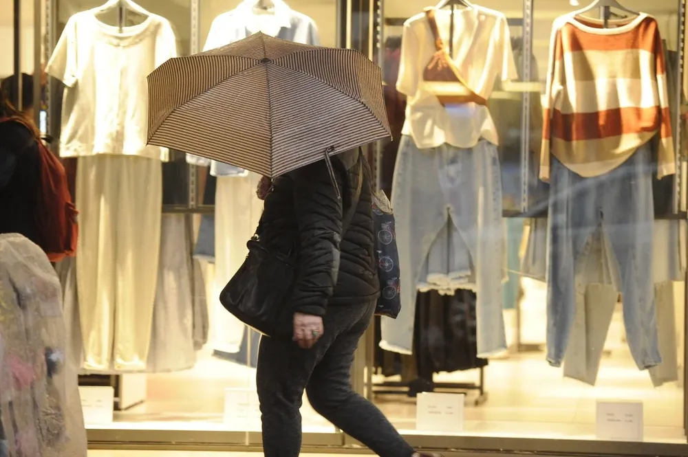 Alerta amarilla para seis departamentos por lluvias y tormentas