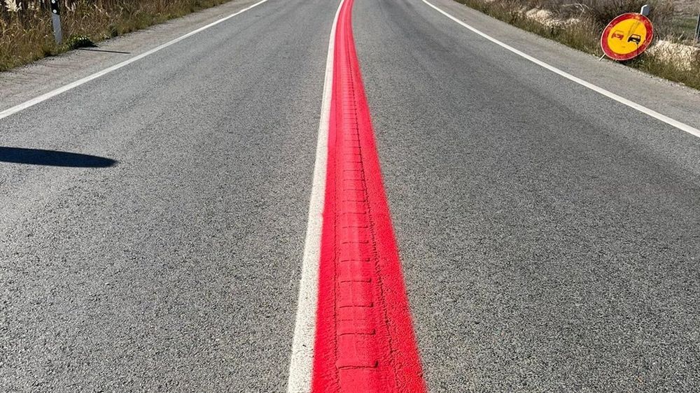 Qué significa la línea roja en las carreteras de España.&nbsp;