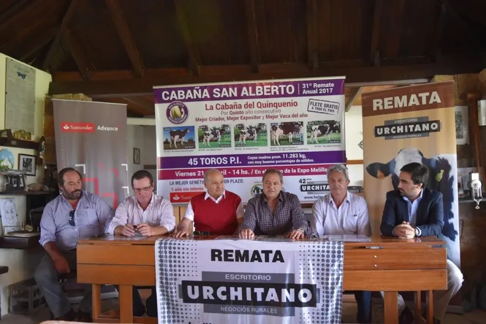 Representantes de Cabaña San Alberto, escritorio rematador, Banco, gremiales de criadores y ARU