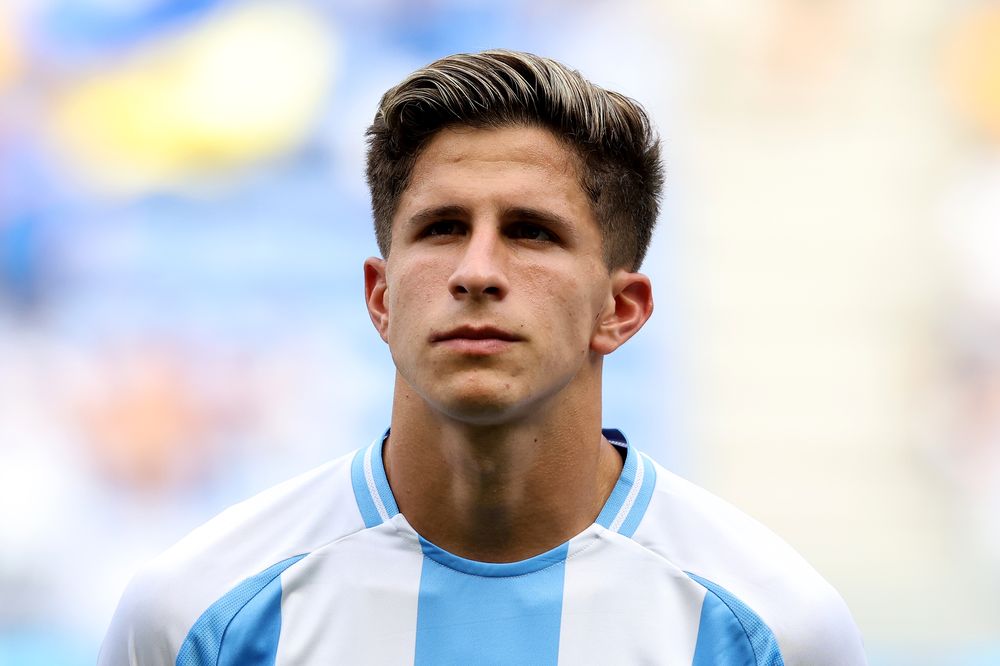 Simeone reemplaza a Molina.