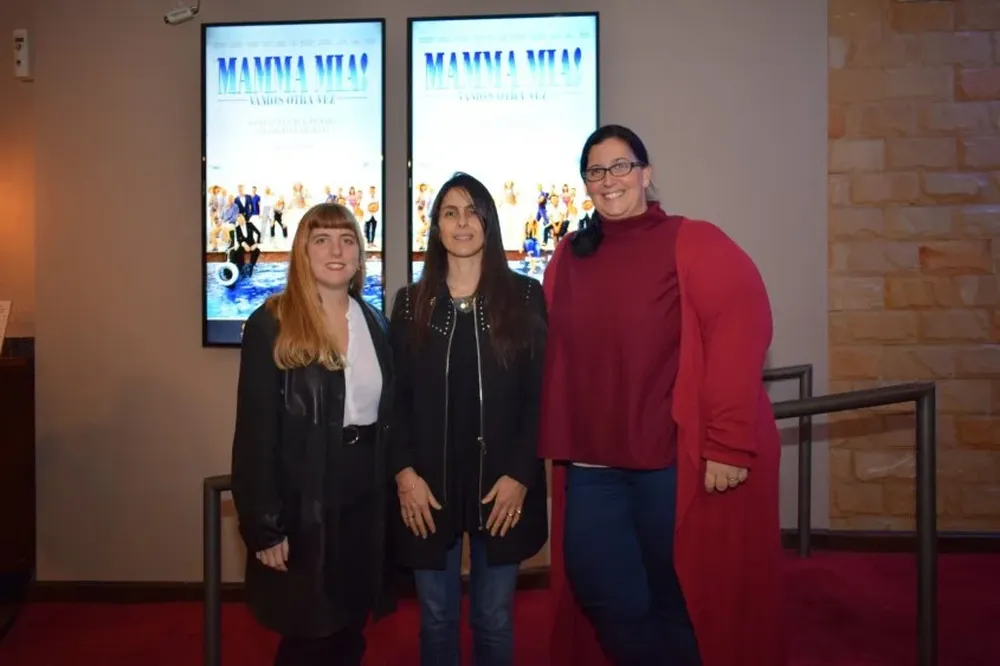 Angie Szterman, Victoria Martínez y Ximena Lema