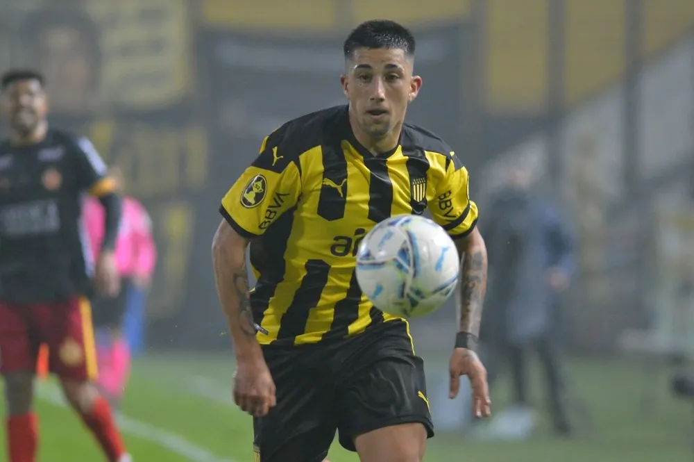 Kike Olivera no juega más en Peñarol pese a tener contrato