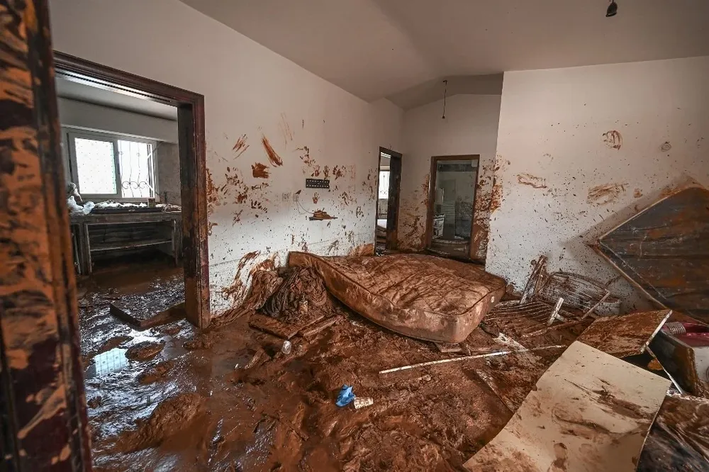 Las inundaciones causaron al menos 3.800 muertos, pero todavía hay alrededor de 10.000 desaparecidos.