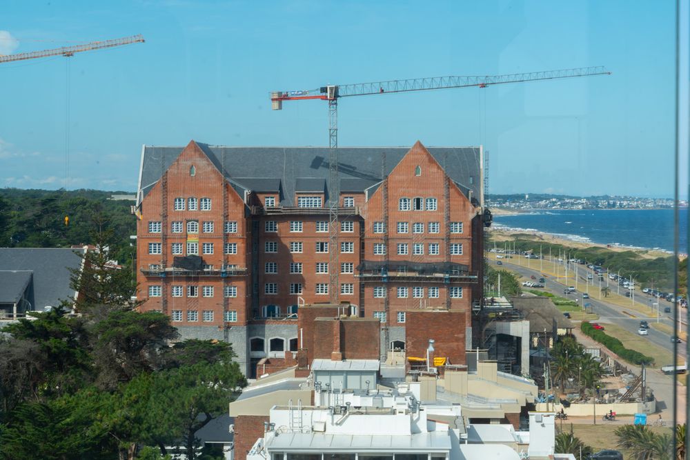 Vista de la obra del grupo Cipriani en el exhotel San Rafael de Punta del Este en enero de 2026