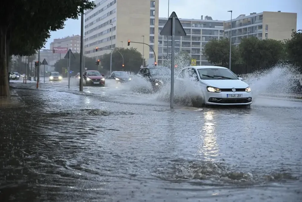 Calles y carreteras anegadas en toda España.