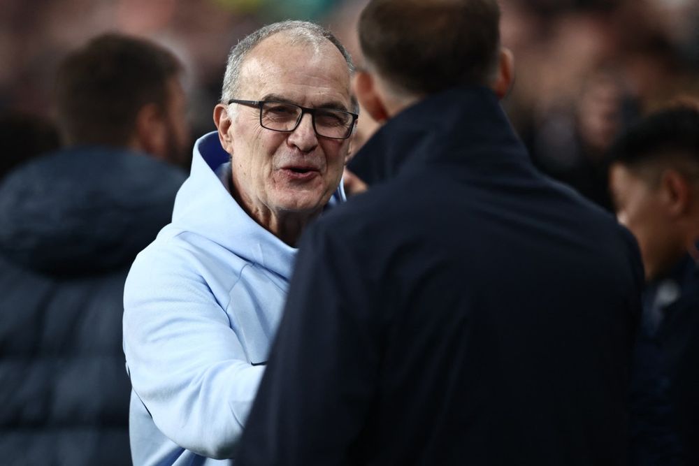 El saludo entre Marcelo Bielsa y Thomas Tuchel en la previa del partido