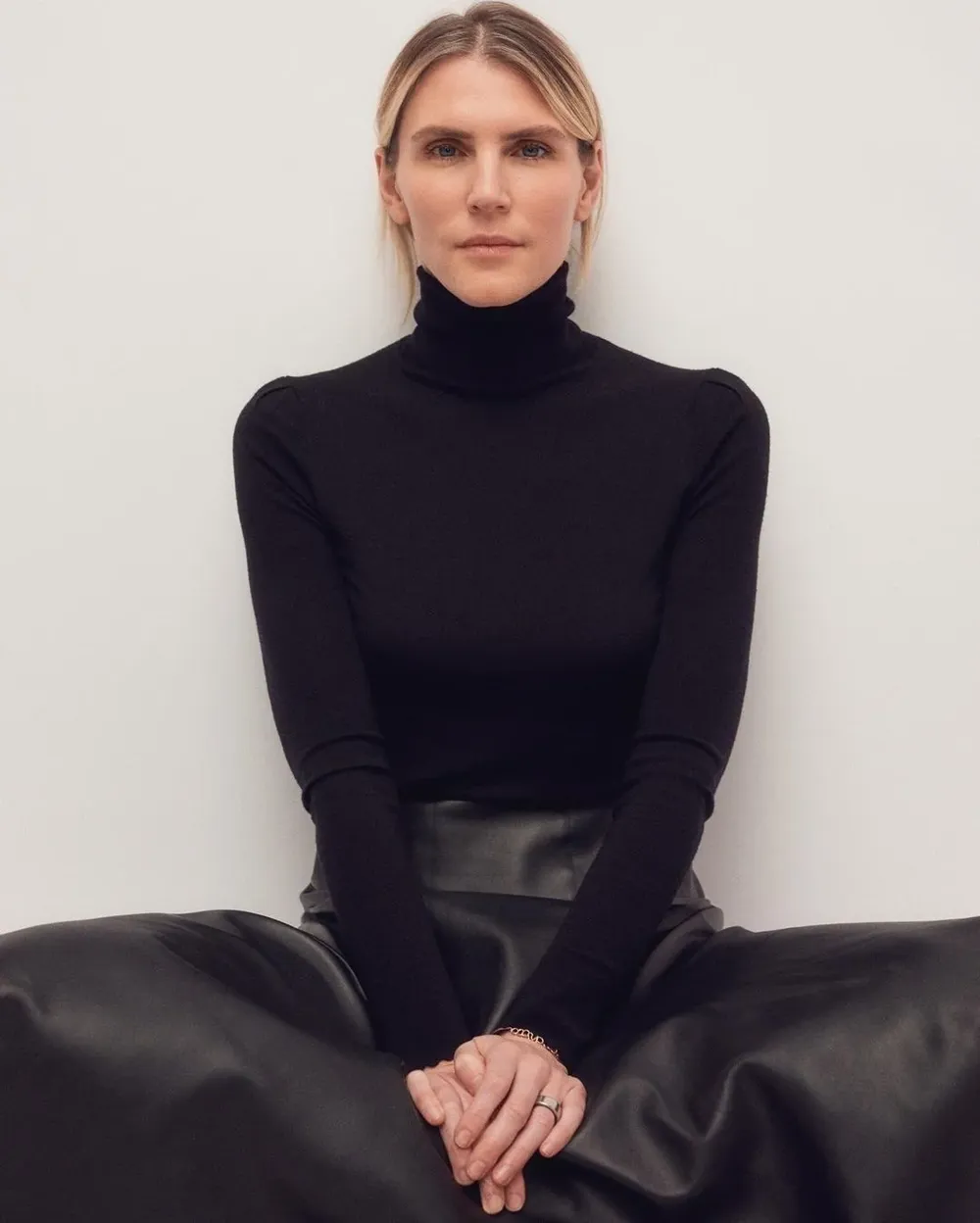 La diseñadora abrirá su primera pop up en París