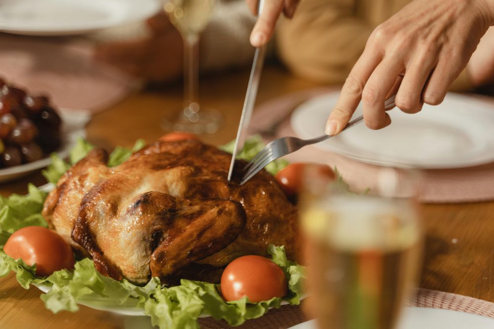 Pollo: el precio sigue siendo accesible para el consumidor.