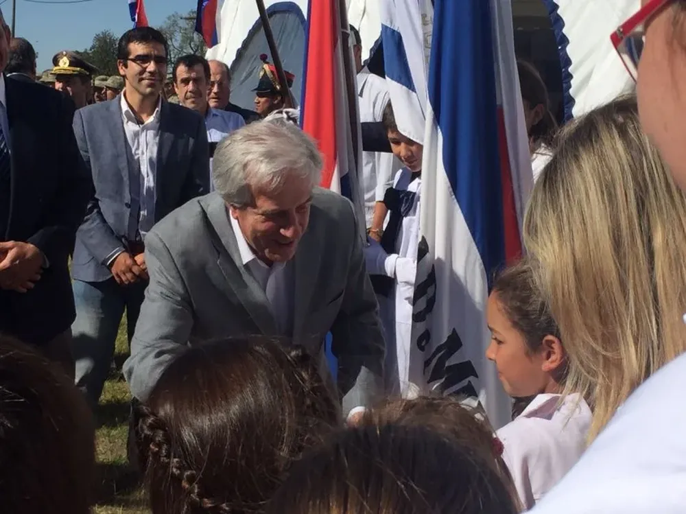 El presidente Vázquez cerró el gobierno de cercanía 2016 en Juan José Castro, una pequeña localidad de Flores