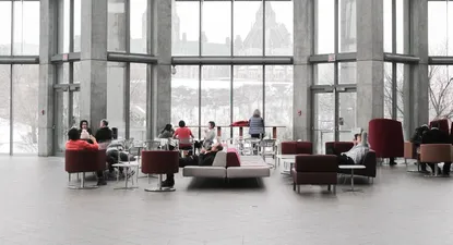 La demanda por alquiler de oficinas se está recuperando, según operadores