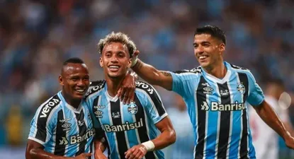 Suárez vuelve a jugar entre semana para Gremio