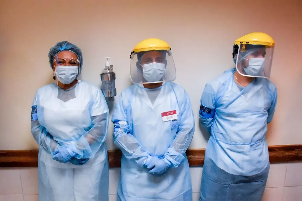 En total hubo 370 vacunadores inoculados antes de empezar el día uno