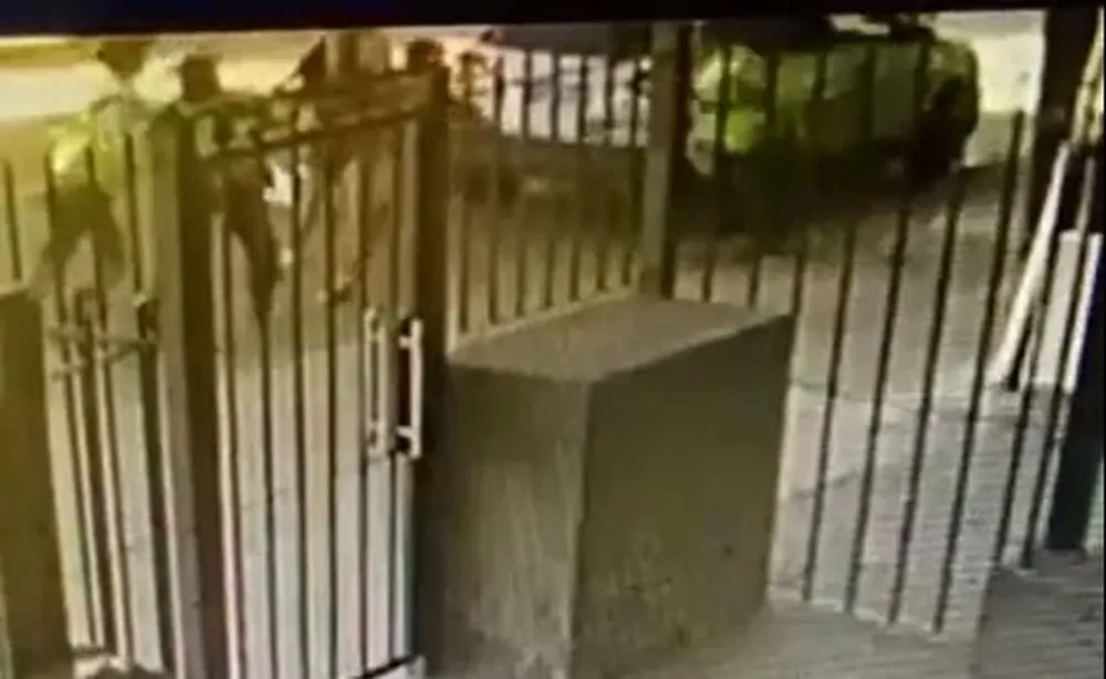 Captura de pantalla del video que registró la agresión