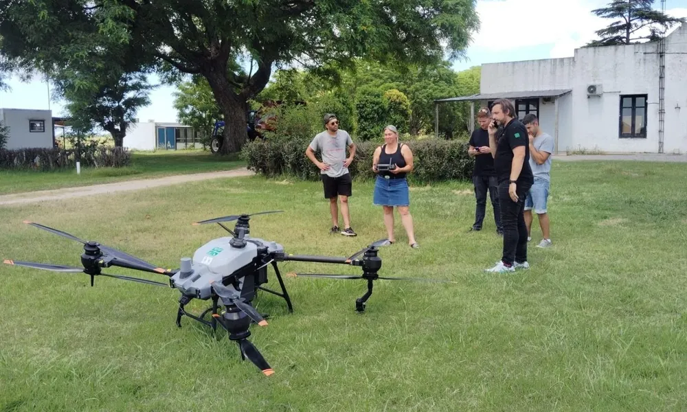 Demostración del uso de drones en producción.