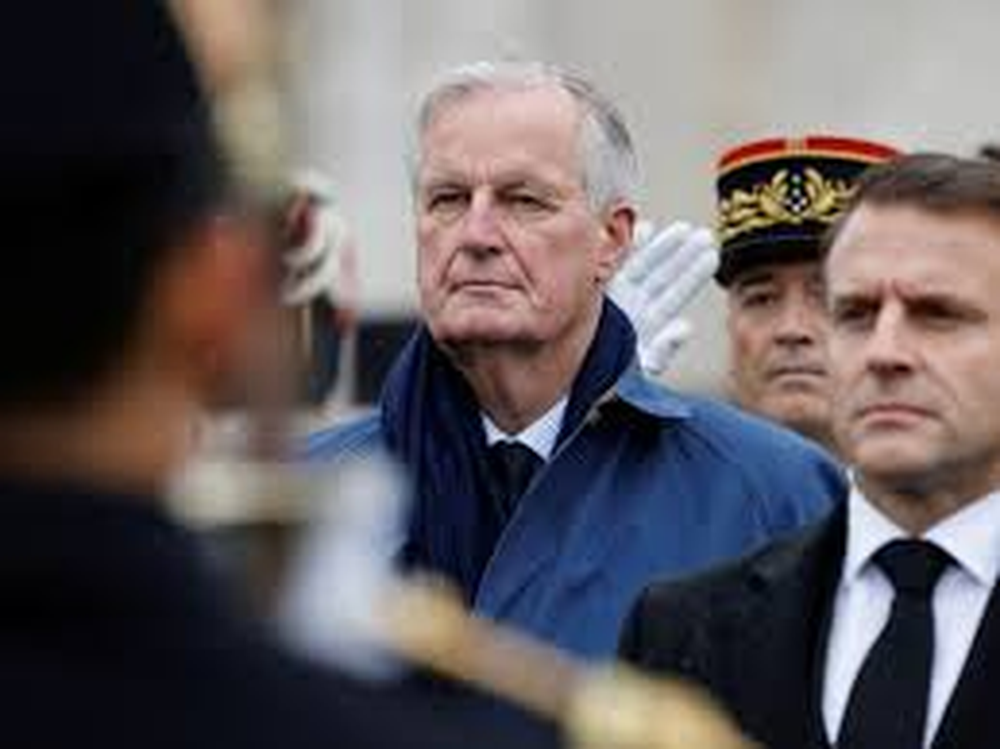 El Presidente de Francia, Emanuel Macron y su primer ministro Michel Barnier