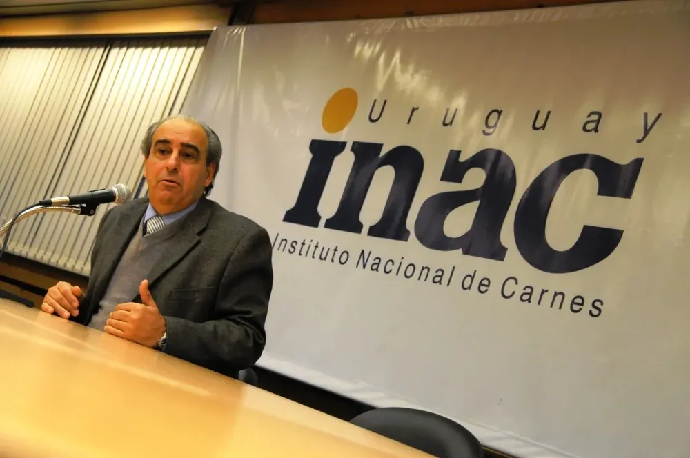Fratti visitó Vietnam y Singapur, y mañana disertará en México acerca de trazabilidad vacuna