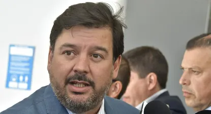 Ministro de Ambiente presentó plan en el Parlamento.