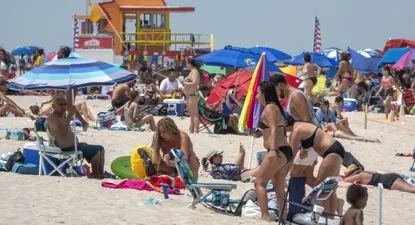 Playa de Miami en plena pandemia