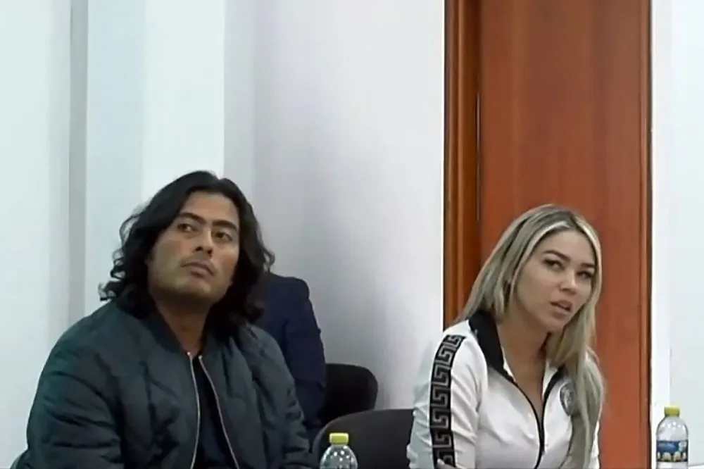 El hijo del mandatario colombiano, Nicolás Petro, al lado de su exesposa Daysuris Vásquez