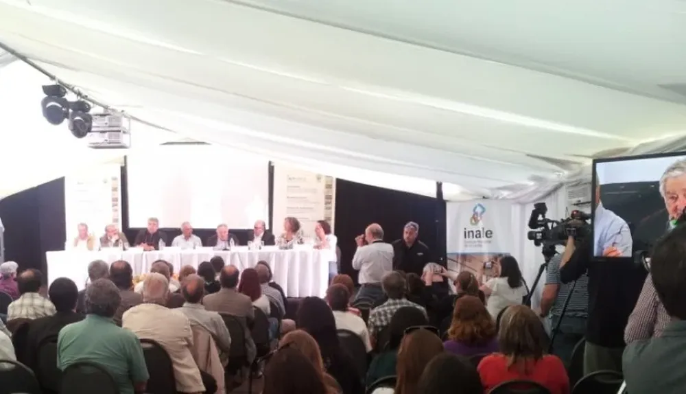 Mujica dijo que Colonización debe asegurar tierra para nuevas generaciones