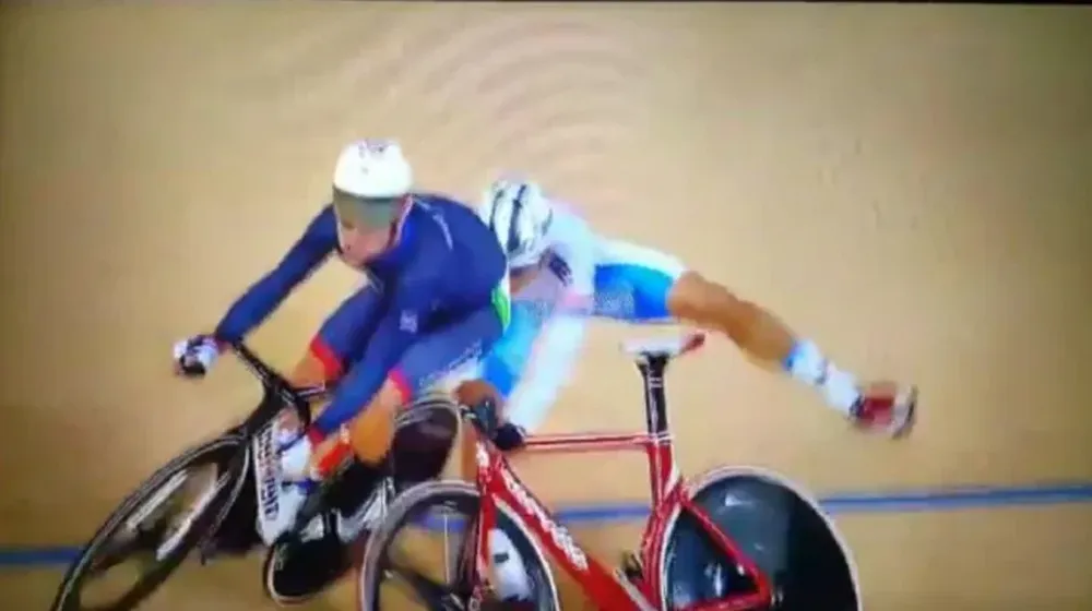 El choque de la polémica