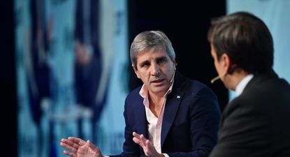 El Observador | El ministro de Economía Luis Caputo en el IAEF