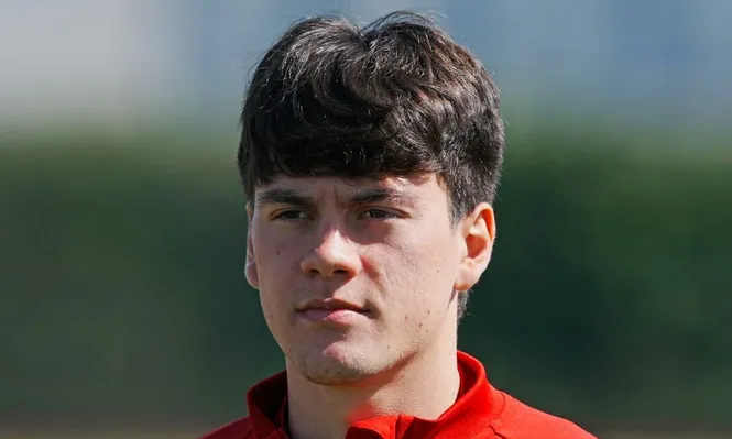 Facundo Pellistri en Granada