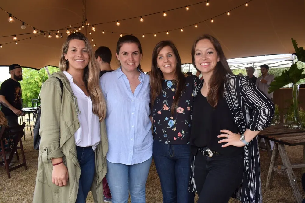 Mariana Benitez, Victoria Dutra, Lucille Arnaud y Jimena Álvarez