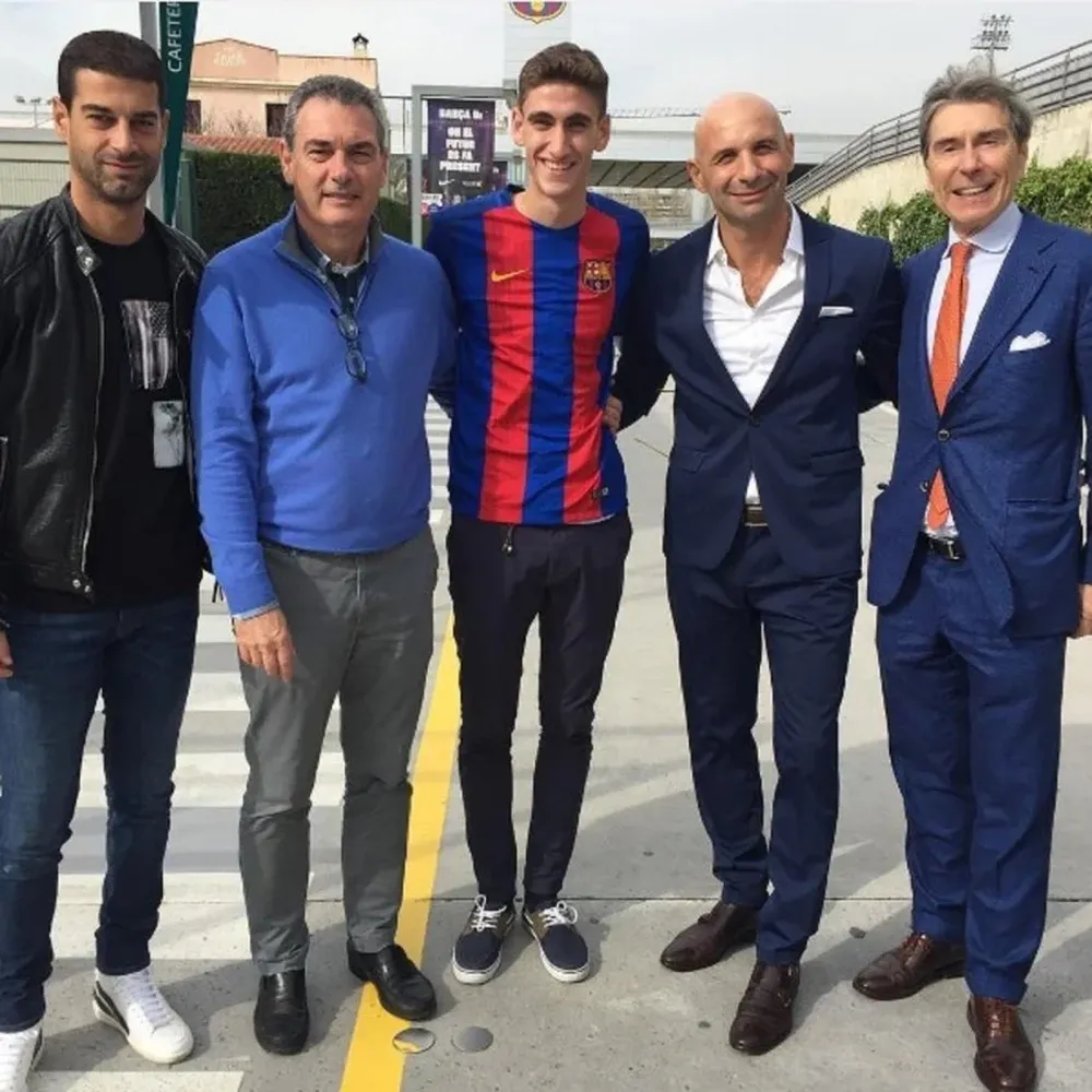 Santiago Bueno en las instalaciones de FC Barcelona