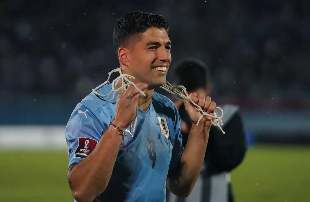 Luis Suárez en su último partido con la selección en marzo en el Estadio Centenario