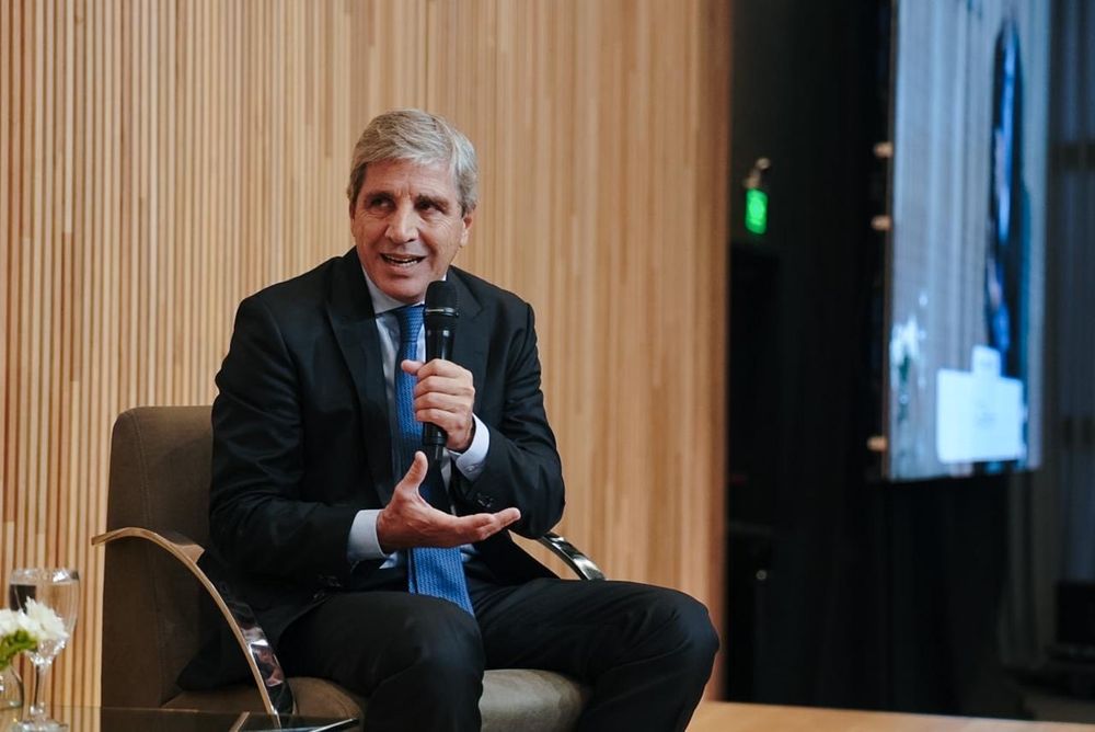Luis Caputo sugirió ir al Banco Nación.