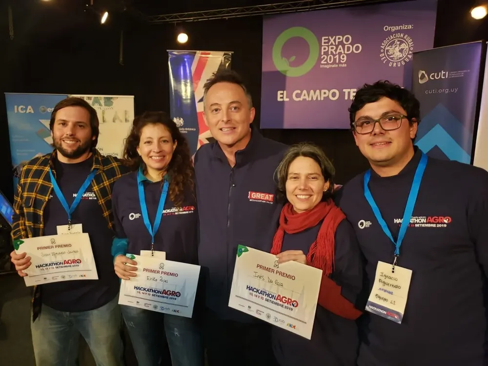 Juan Ignacio Sartori, Erika Poses, Ian Duddy, Ines Da Rosa e Ignacio Figueredo.