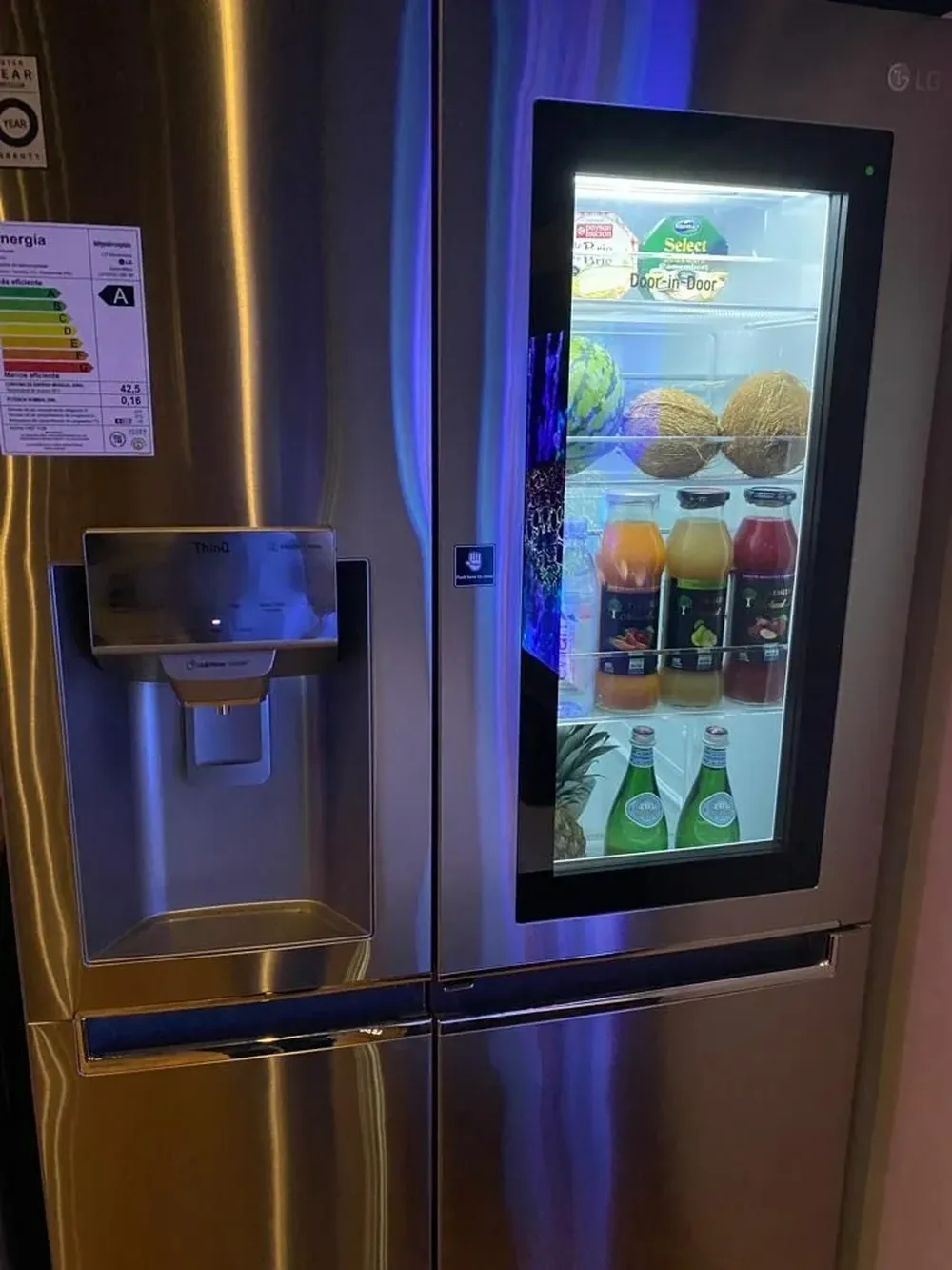 Heladera de LG presentada la última semana en Uruguay.