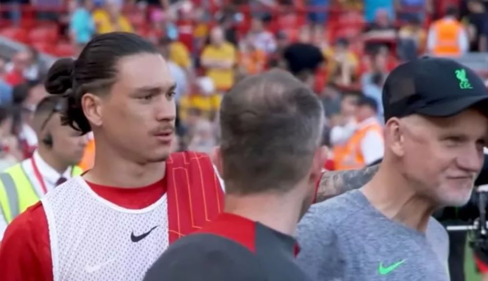 Darwin Núñez como suplente en Liverpool