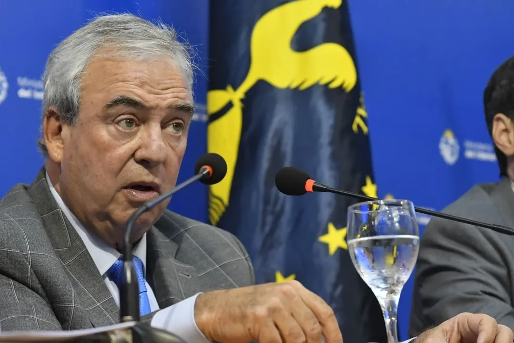 El ministro del Interior, Luis Alberto Heber