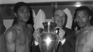 Eusebio, Bela Guttmann y Mário Coluna de Benfica y la Copa de Campeones de Europa