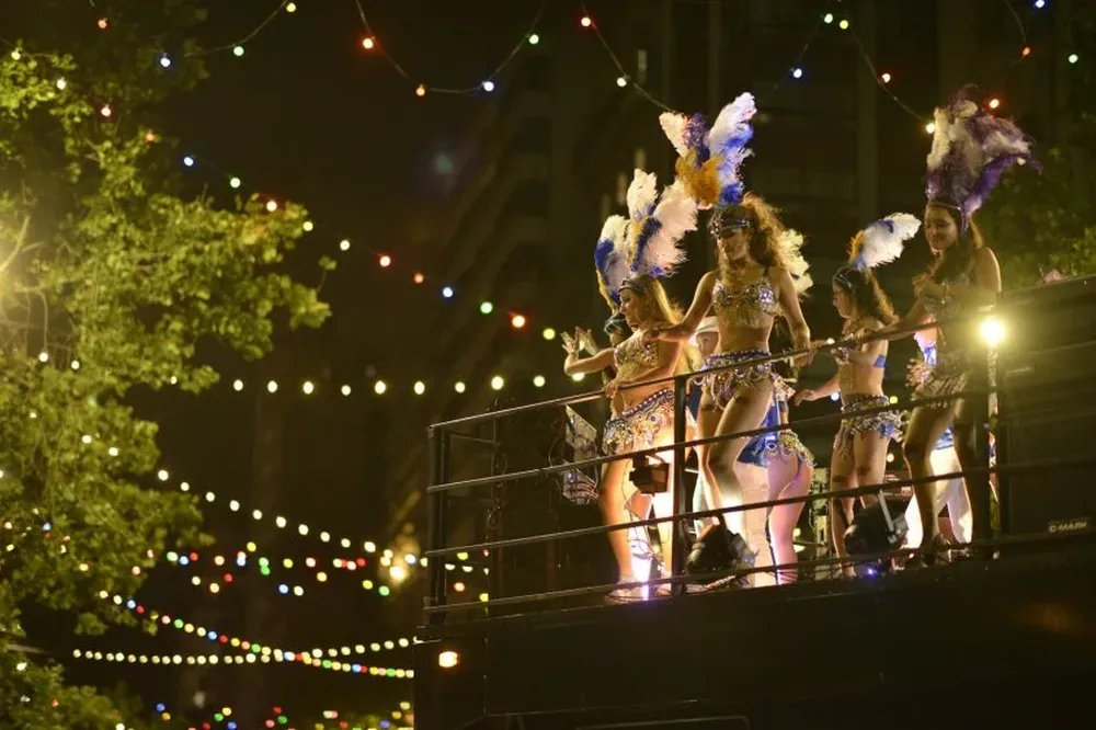 Desfile de Carnaval de 2019, el última que se hizo en 18 de Julio