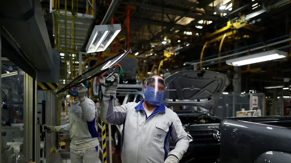 La actividad económica en Argentina bajó en junio 4,4% interanual, afectada por la sequía