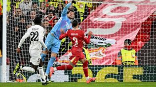 Thibaut Courtois le sacó un gol a Darwin Núñez en el partido entre Liverpool y Real Madrid por la Champions League