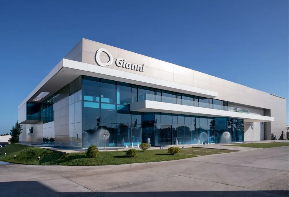 Gianni Store se ubica sobre Ruta 101, en el Km 25.500