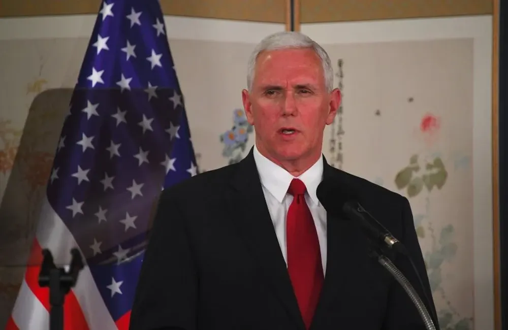 Mike Pence habla en Seúl, ayer