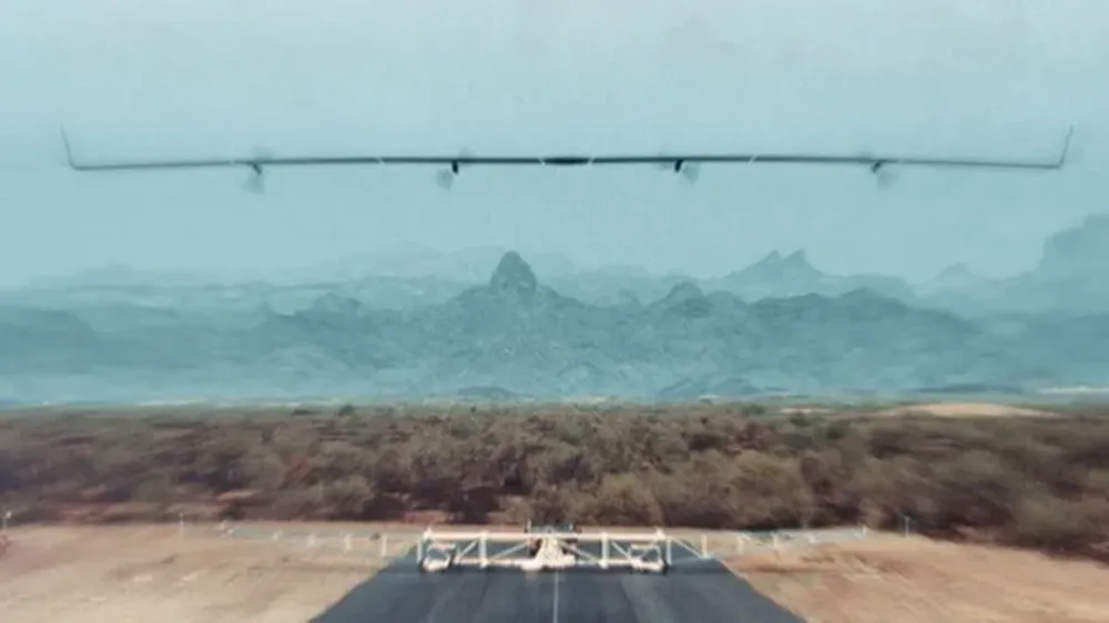 El dron del Proyecto Aquila llegó a mantenerse en el aire por 90 minutos, mucho menos que el del Proyecto Loon, que voló por 190 días sin interrupción.