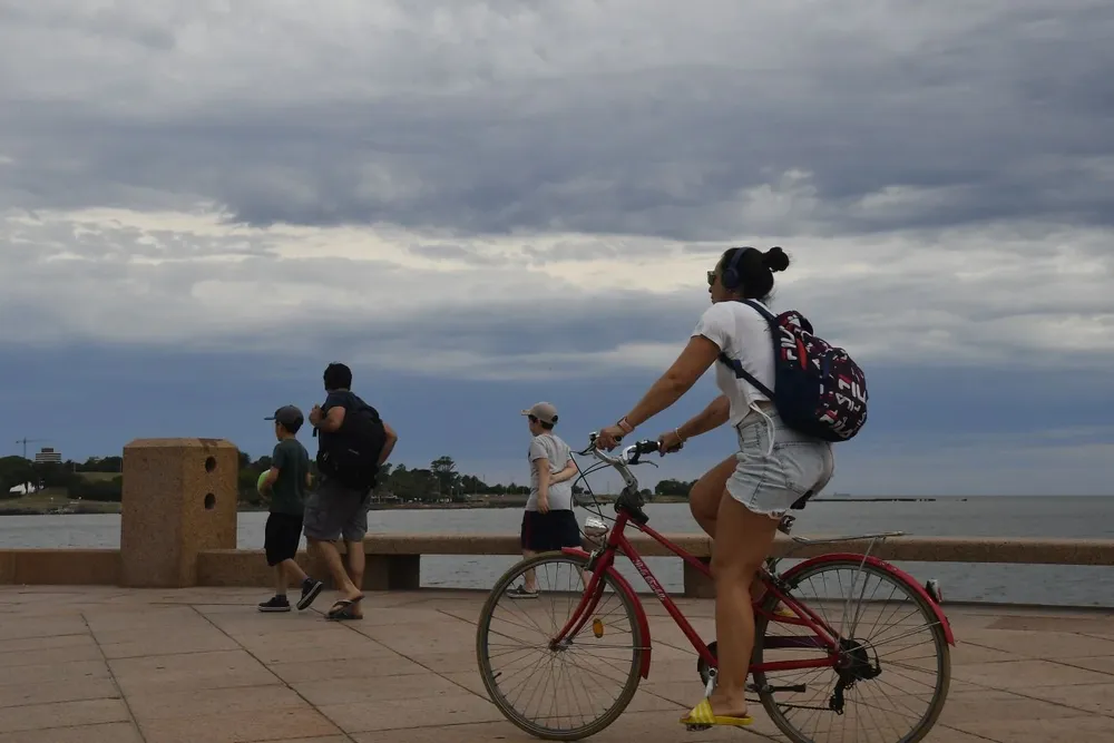 Se espera un día nublado con temperaturas agradables en Montevideo