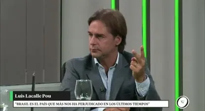 Luis Lacalle Pou, opinó que Brasil es el país que más nos ha perjudicado en los últimos tiempos y que la crisis que está sufriendo es institucional con muchas dosis de corrupción. El senador del Partido Nacional consideró que el gobierno sabe desestabilizarse sólo y expresó: Desde mi punto de vista no hay un golpe. Tampoco hay elementos para el juicio político.