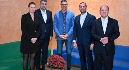 Pedro Sánchez junto a los primeros ministros de Dinamarca, Mette Frederiksen; Malta, Robert Abela; Rumanía, Marcel Ciolacu, y el canciller alemán Olaf Scholz.