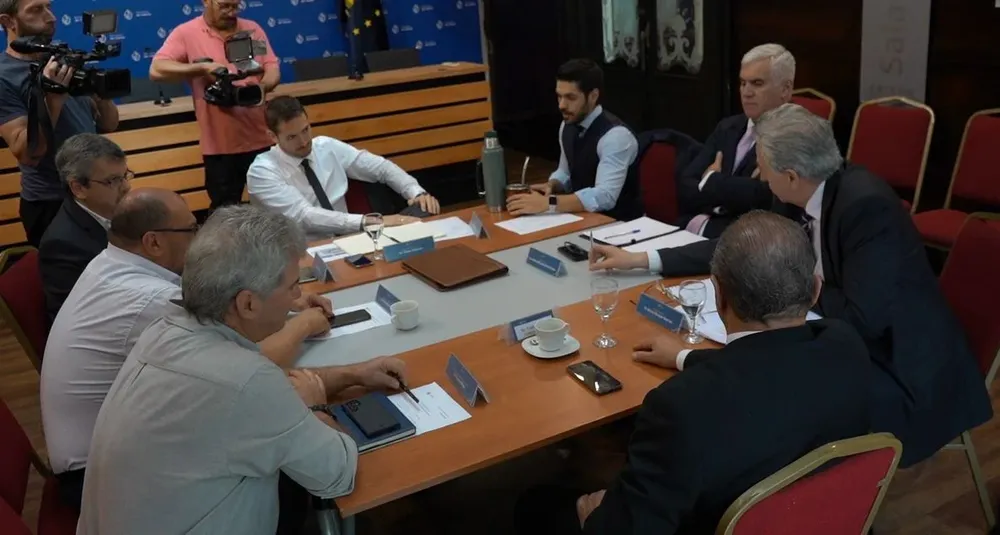 Reunión interpartidaria