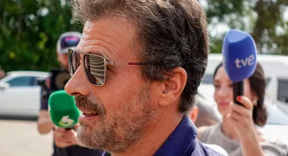 BANGKOK, 10/04/2024.-El actor español Rodolfo Sancho, padre de Daniel Sancho, acude a la segunda sesión del juicio contra su hijo, acusado del asesinato premeditado del cirujano colombiano Edwin Arrieta.