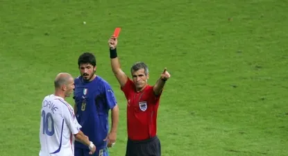 Horacio Elizondo y la roja a Zidane en Alemania 2006