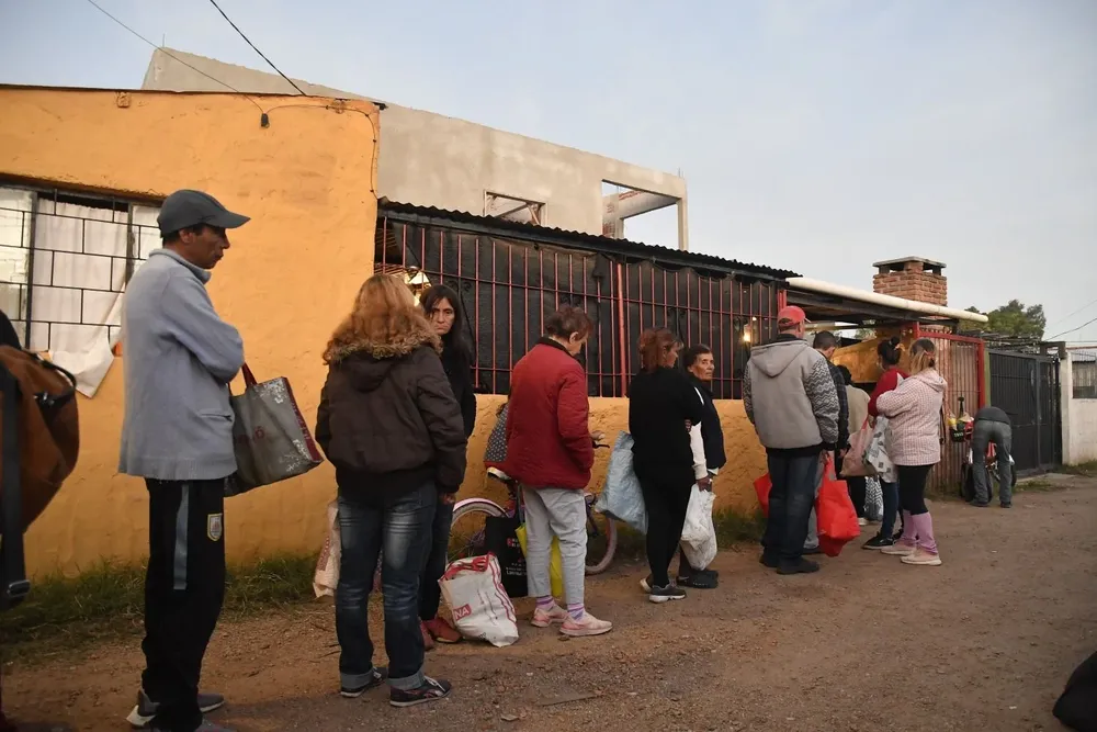 Olla popular en el pasaje 21 de Noviembre.